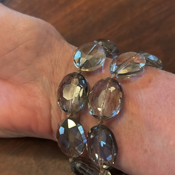 Chunky beaded double strand bracelet with magnetic closure. - Picture 2 of 10